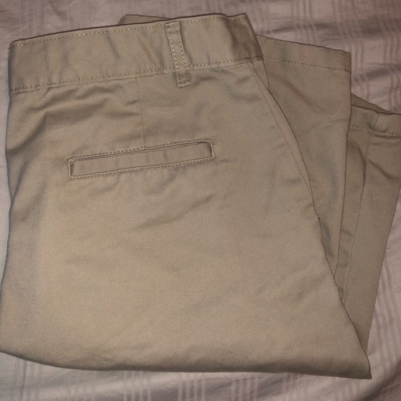 IZOD Khaki Shorts - Picture 2 of 4
